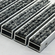 Wholesaler Aluminum frame mat Alloy Heavy Duty Recessed Metal Commercial  Entrance Outdoor Mat for Hotel Office Building